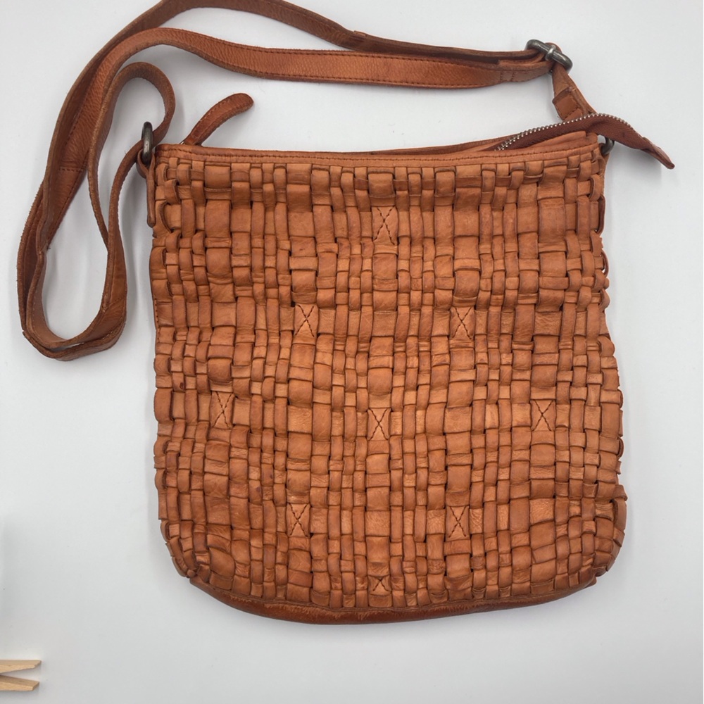 Vilenca Holland Boho/Hippie, brown buttery soft woven leather crossbody purse